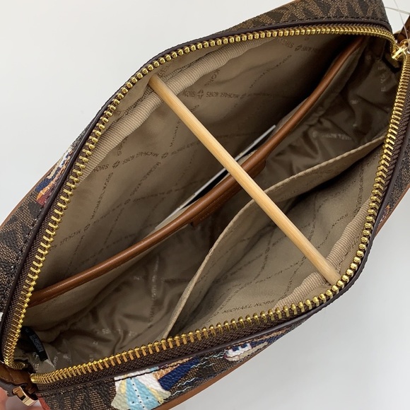 MICHAEL KORS JET SET GIRLS LARGE EAST WEST ZIP PACKED CHAIN XBODY BROWN MULTI - Picture 11 of 16